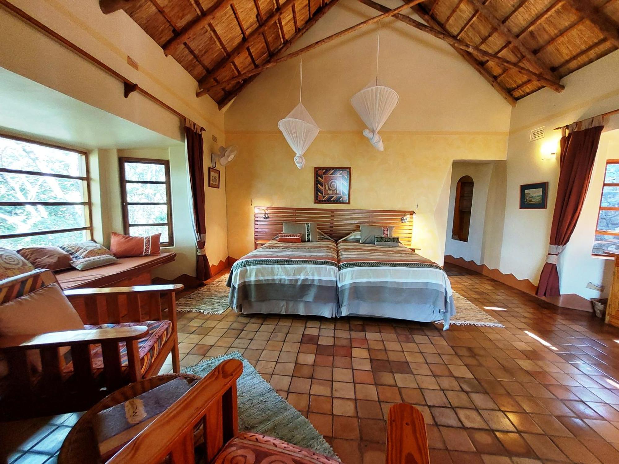 Musangano Lodge Odzi Экстерьер фото